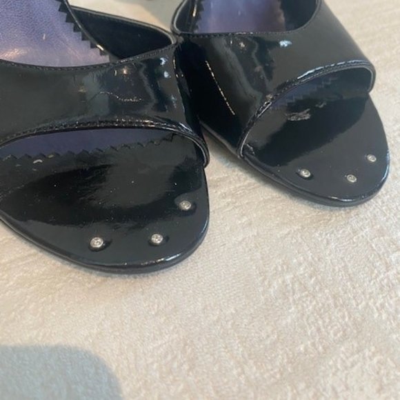 Morgan De Toi Patented Leather Heels - Picture 3 of 6